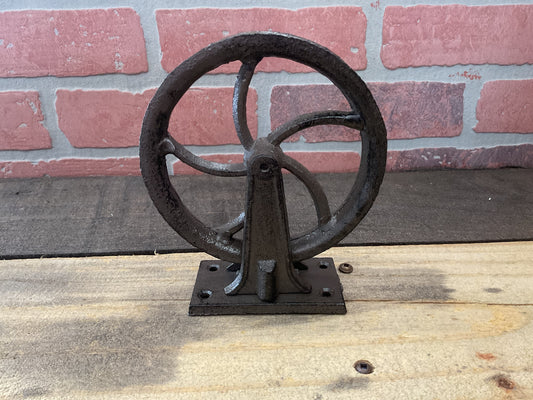 Rustic Style Wall Mounted Pully for 1/2" Rope. Great for Plants