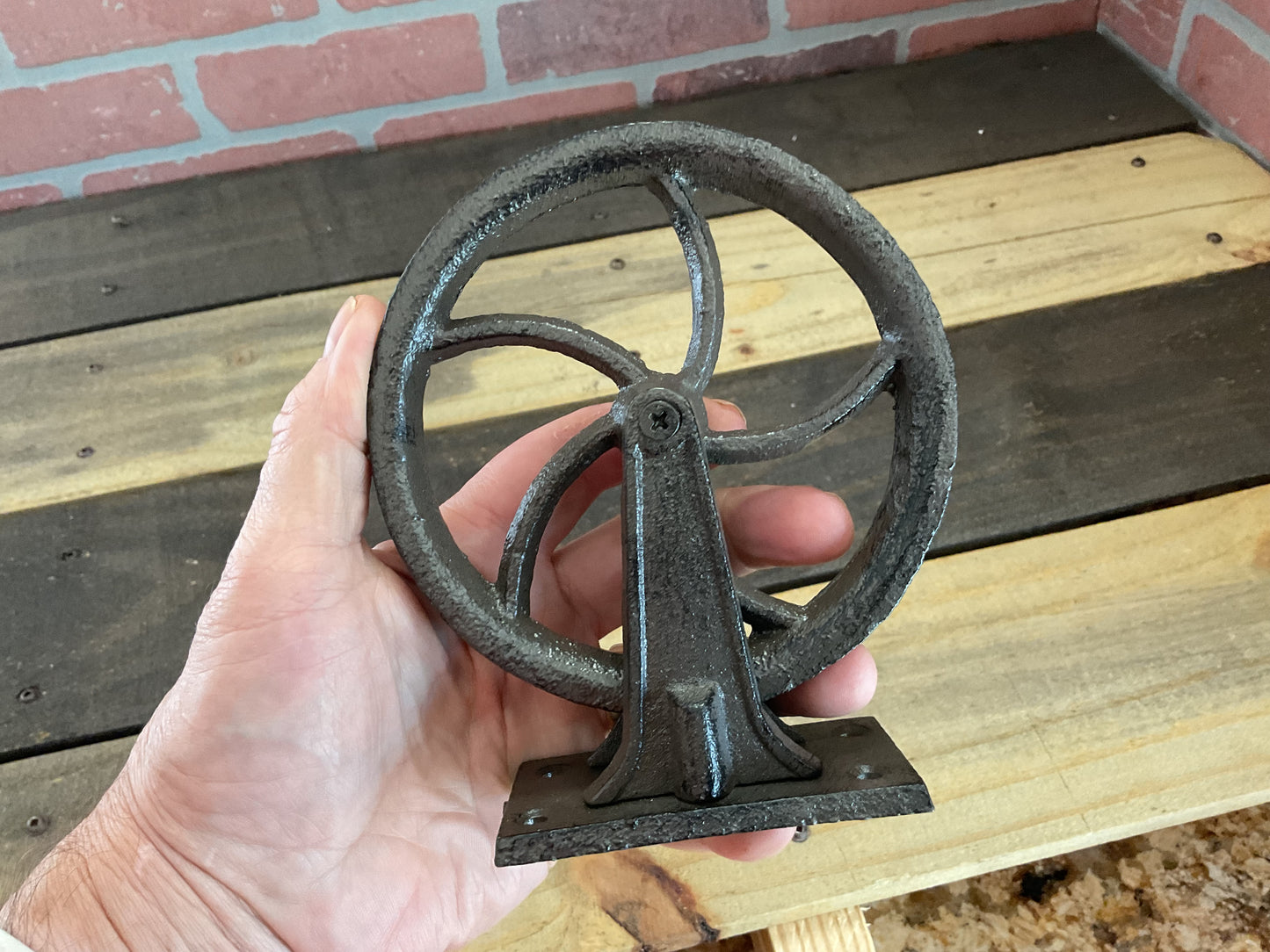 Rustic Style Wall Mounted Pully for 1/2" Rope. Great for Plants
