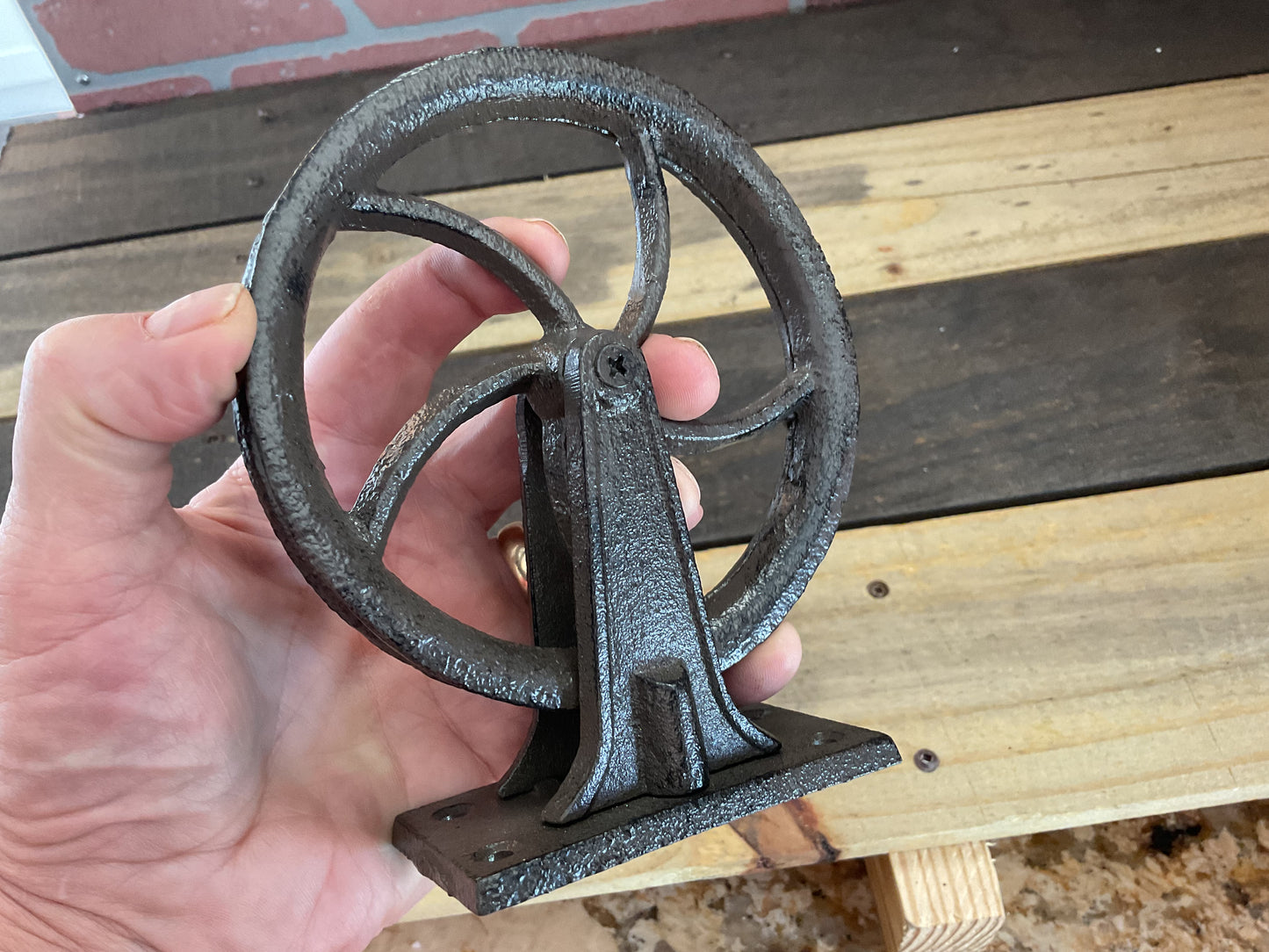 Rustic Style Wall Mounted Pully for 1/2" Rope. Great for Plants