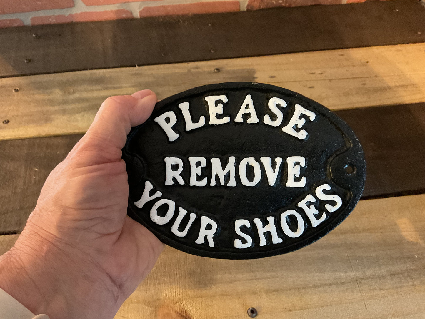 Vintage Retro Style 7"x5" Cast Iron Oval "Please Remove Your Shoes " Sign