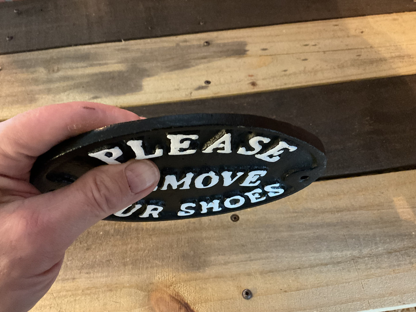 Vintage Retro Style 7"x5" Cast Iron Oval "Please Remove Your Shoes " Sign