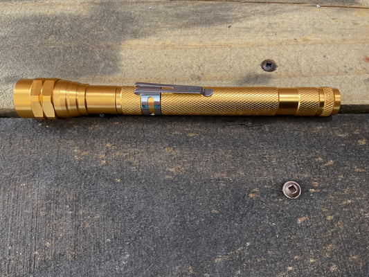 "Flexi-Flash" Extending Work light with Magnetic Base