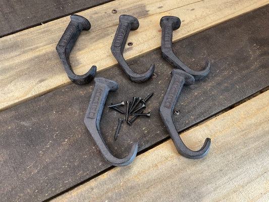 Set 5 Curved RXR Spike Style Hooks from CTW Home Collection