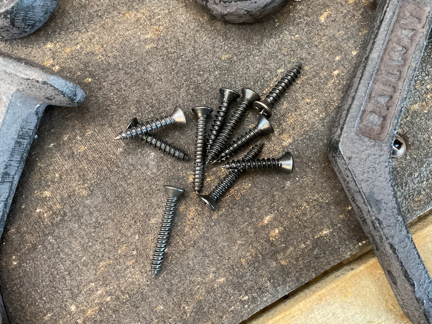 Set 5 Curved RXR Spike Style Hooks from CTW Home Collection