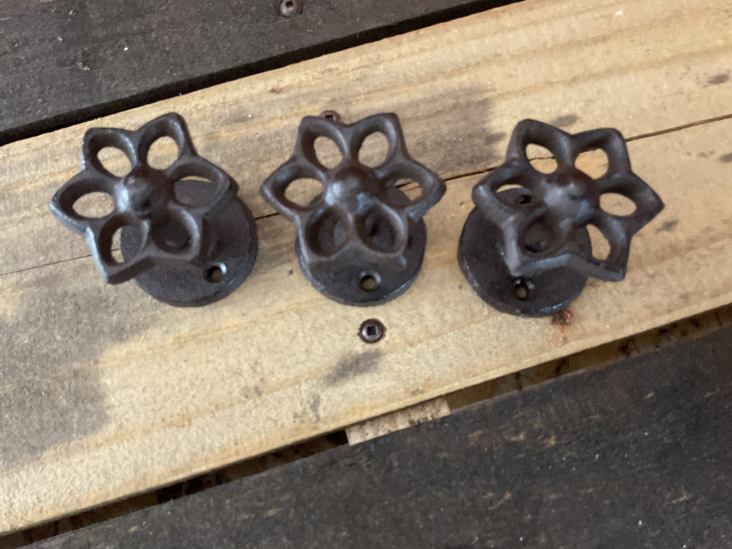 Set of 3 Vintage Rustic Style Cast Iron Flower Knobs/ Pulls/ Hangers